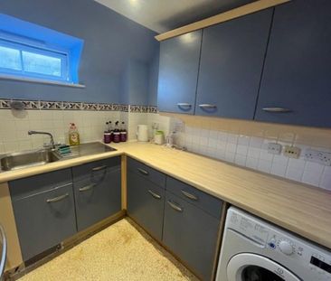 2 bedroom flat share to rent - Photo 4