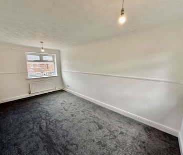 Curren Gardens, Gateshead, NE10 - Photo 4