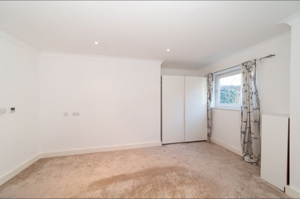1 Bed Flat, Gordon Road, SE15 - Photo 1