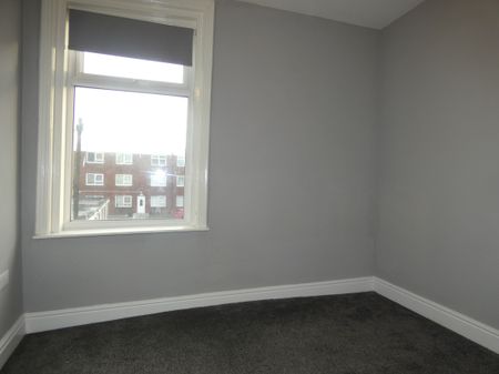 35 Hill Street - Photo 3