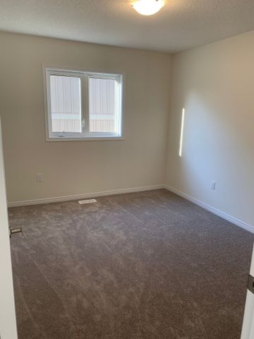 For Lease - 7844 Odell Crescent, Niagara Falls, Ontario - Photo 4