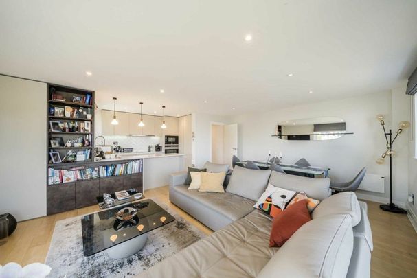 Smugglers Way, Wandsworth, SW18 - Photo 1