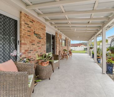 SPACIOUS AND MODERN FAMILY HOME IN AN IDEAL LOCATION - Photo 6