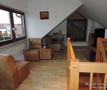 Großzügige, möblierte 2 Zi.-DG-Maisonette-Wohnung - Photo 2