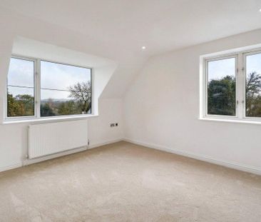 5 bedroom detached house to rent - Photo 3