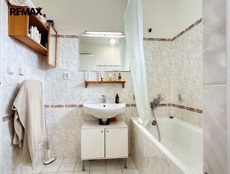 Pronájem bytu 2+1 v osobním vlastnictví 54 m², Praha 9 - Koloděje - Фото 3