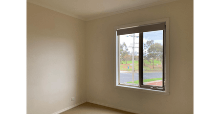 Convenient Living: Family-Friendly Townhouse Walking Distance to Everything - Photo 4