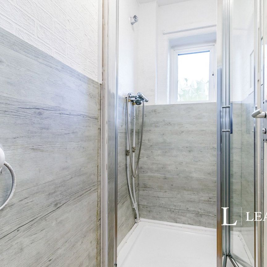 1 bedroom house to rent Elgar Avenue, Surbiton, KT5 - Photo 1