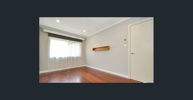 Stylish & modern, low maintenance living - Photo 1