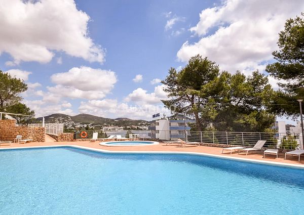 Stunning 4-Bedroom Mediterranean Flat with Sea Views in Marina Botafoc, Ibiza