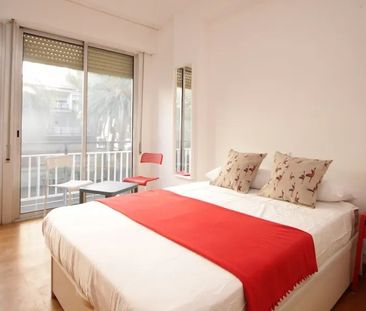 Carrer de González Tablas, Barcelona, Catalonia 08034 - Photo 1