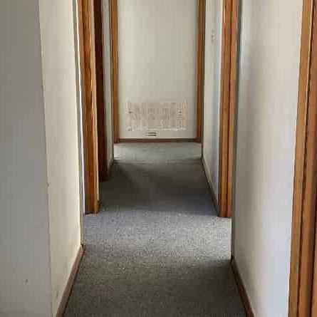 Freshly Renovated in Chartwell - Photo 1