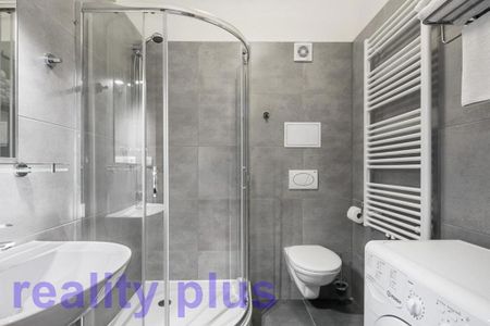Pronájem bytu 1+kk a garsoniéry 28 m² - Фото 3