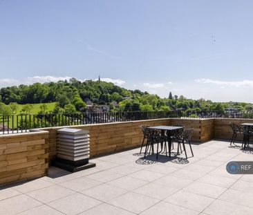 Studio to rent - Photo 2