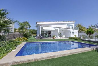 4 bedroom luxury Villa for rent in Bétera, Spain