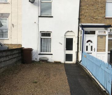 2 bedroom terraced house to rent - Photo 1