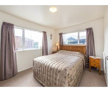 Lovely sunny warm two bedroom property townhouse - Photo 4