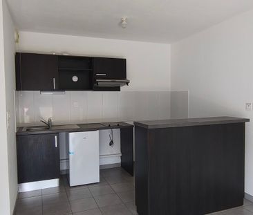 Location Appartement 2 pièces 39m² LAUNAGUET 31140 - Photo 1