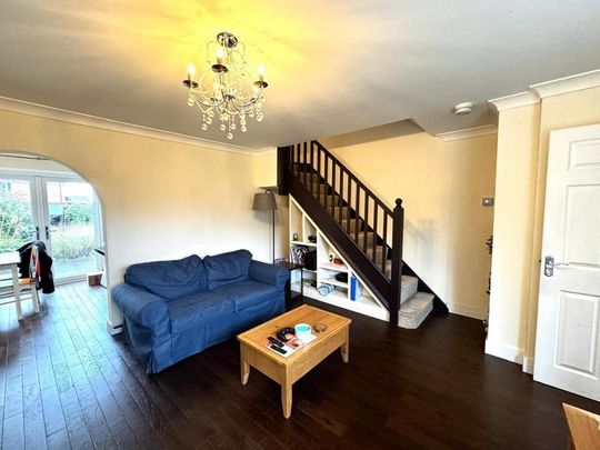 3 bedroom semi-detached house to rent - Photo 1