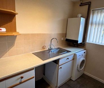 2 bedroom terraced house to rent - Photo 6