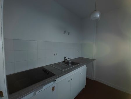 Location Appartement 1 pièce 28m² ORLEANS 45100 - Photo 2