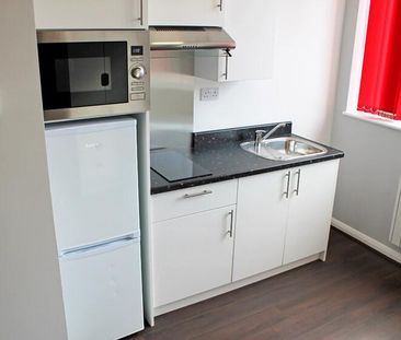 Studio to rent - Photo 3