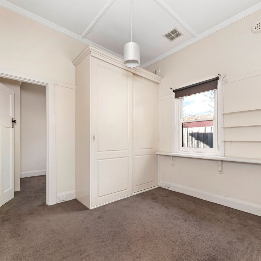 3 Bedroom Charmer! - Photo 1
