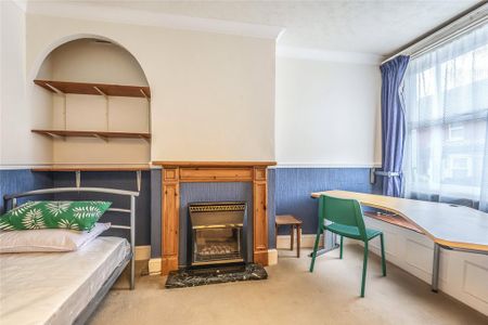 4 bedroom terraced house to rent - Photo 2