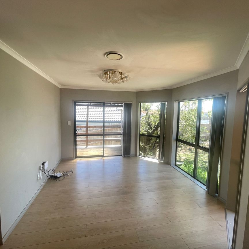 Spacious 4-Bedroom Family Home - Photo 1