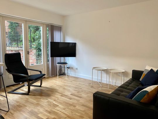 8 Yeomans Court, NG7 1EU, NOTTINGHAM - Photo 1