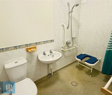 Rock Mount, Hoyland, Barnsley, S74 - Photo 4