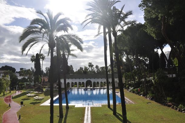 Ground Floor Apartment in Marbella - Photo 1