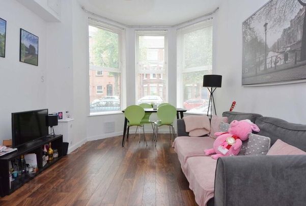 99 Eglantine Avenue, Flat 2, Belfast, BT9 6EX - Photo 1