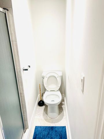 For Lease - 73 Twenty Fourth Street Unit# A Bsmt, Toronto, Ontario - Photo 4