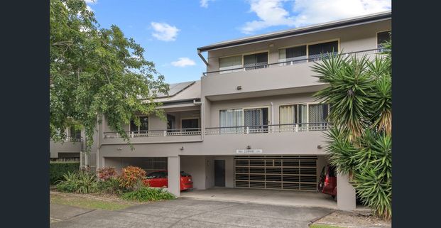Stunning 3-Bedroom Unit in Annerley - Your Modern Oasis! - Photo 1