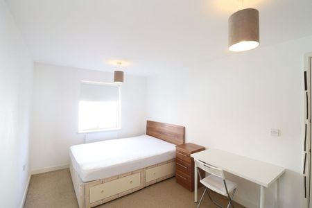 Room in a Shared Flat, Frean Street, SE16 - Photo 3