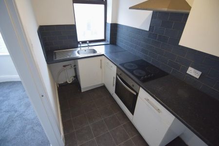 1 bedroom flat to rent - Photo 4