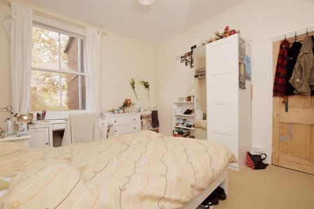 6 bedroom flat to rent - Photo 4