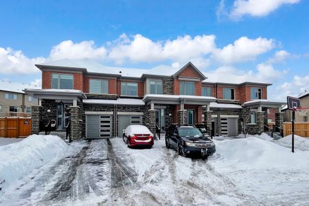 For Lease - 69 Seedling Crescent, Whitchurch-Stouffville, Ontario - Photo 4