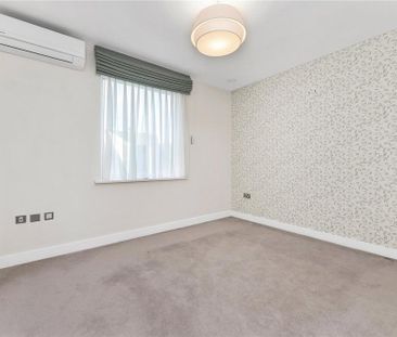 4 bedroom terraced house to rent - Photo 6