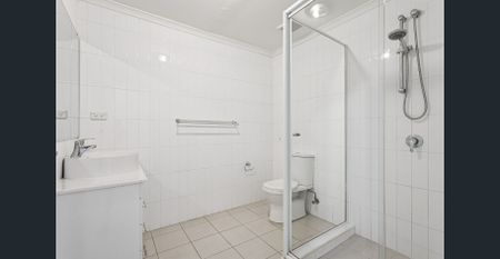 SPACIOUS ONE BEDROOM UNIT FOR LEASE - Photo 4