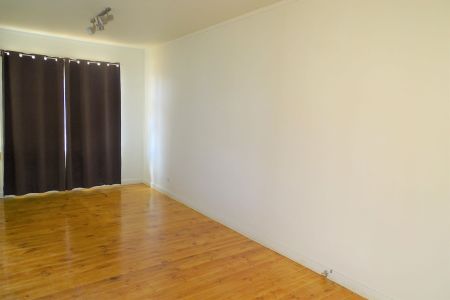 637 Lane Street - Photo 2