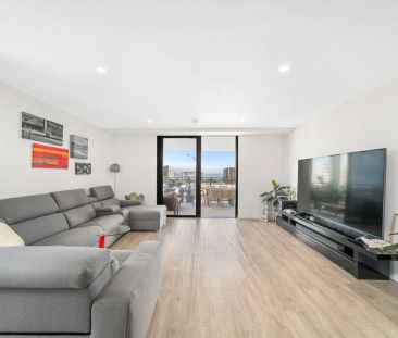 2 Bedroom Apartment, 350 metres to the beach. Call Julie Sykes 0438... - Photo 2