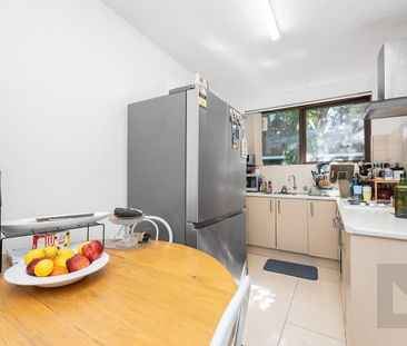 Ground Floor Living - Photo 5