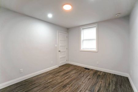 For Lease - 865 Simcoe Street Unit# Unit 2, Oshawa, Ontario - Photo 5