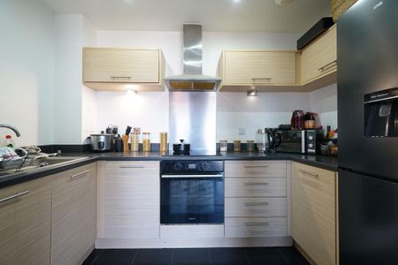 2 bedroom flat to rent - Photo 5