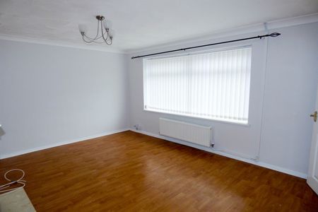 2 bed semi-detached house to rent in Fallowfeld, Leam Lane, NE10 - Photo 4