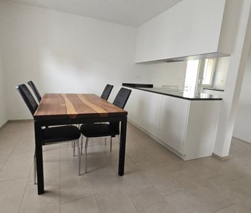 2021 renovierte 3½-Zimmerwohnung mit neuer Küche und modernisiertem... - Photo 5