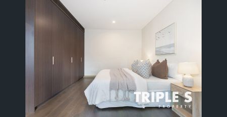 Spacious Two Bedrooms Apartment | North East Facing - Photo 4