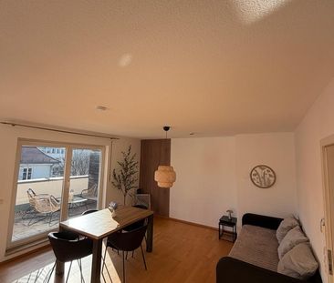 Moderne 2-Zimmer Wohnung mit grosser Dachtersasse - Foto 1